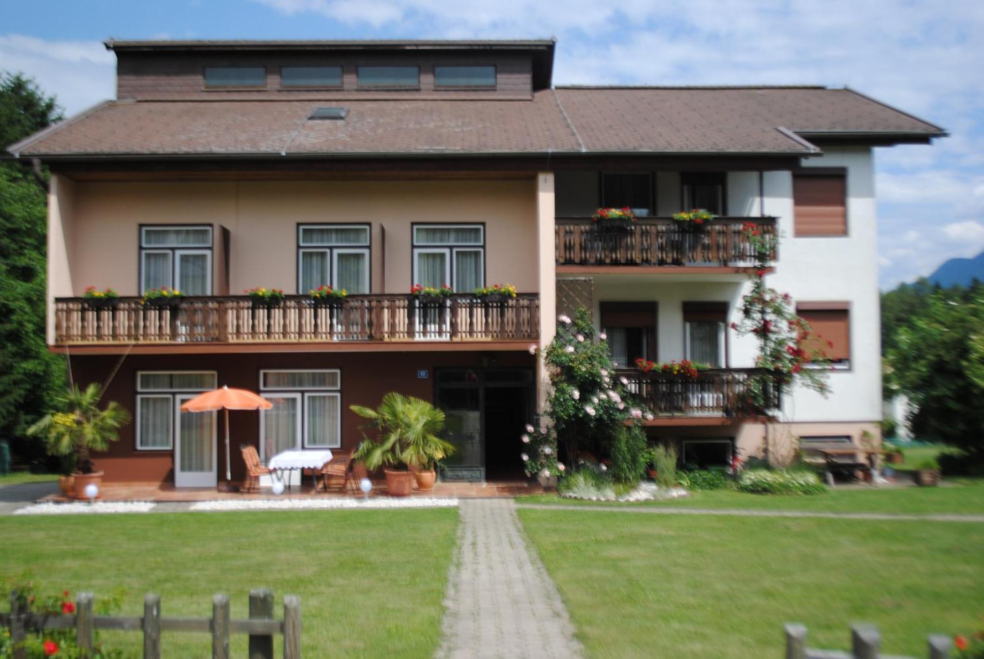 Ferienhaus Michor Latschach ober dem Faakersee ภายนอก รูปภาพ
