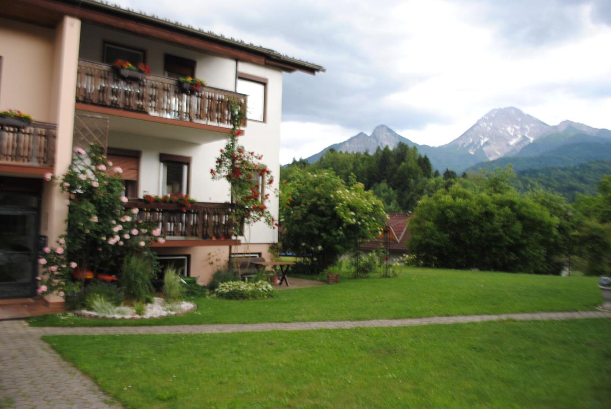 Ferienhaus Michor Latschach ober dem Faakersee ภายนอก รูปภาพ